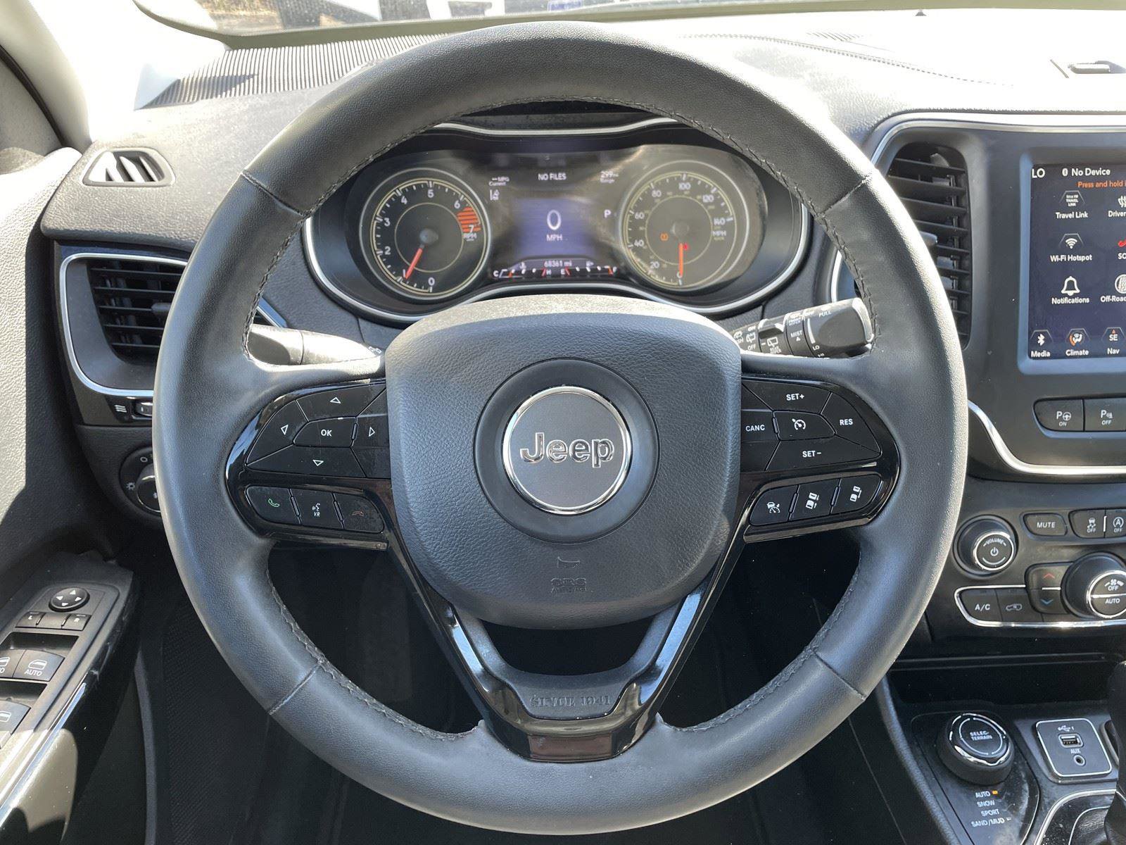 Certified 2023 Jeep Cherokee Altitude Lux image 13