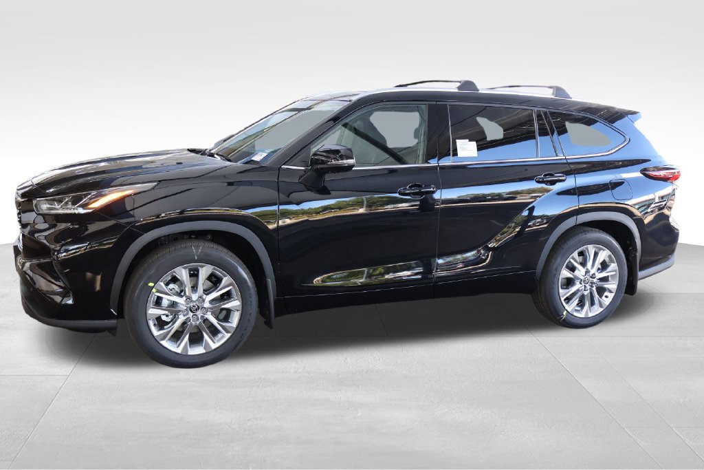 New 2026 Toyota Highlander Limited AWD/4WD image 12