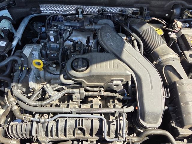 Used 2022 Volkswagen Taos S image 22