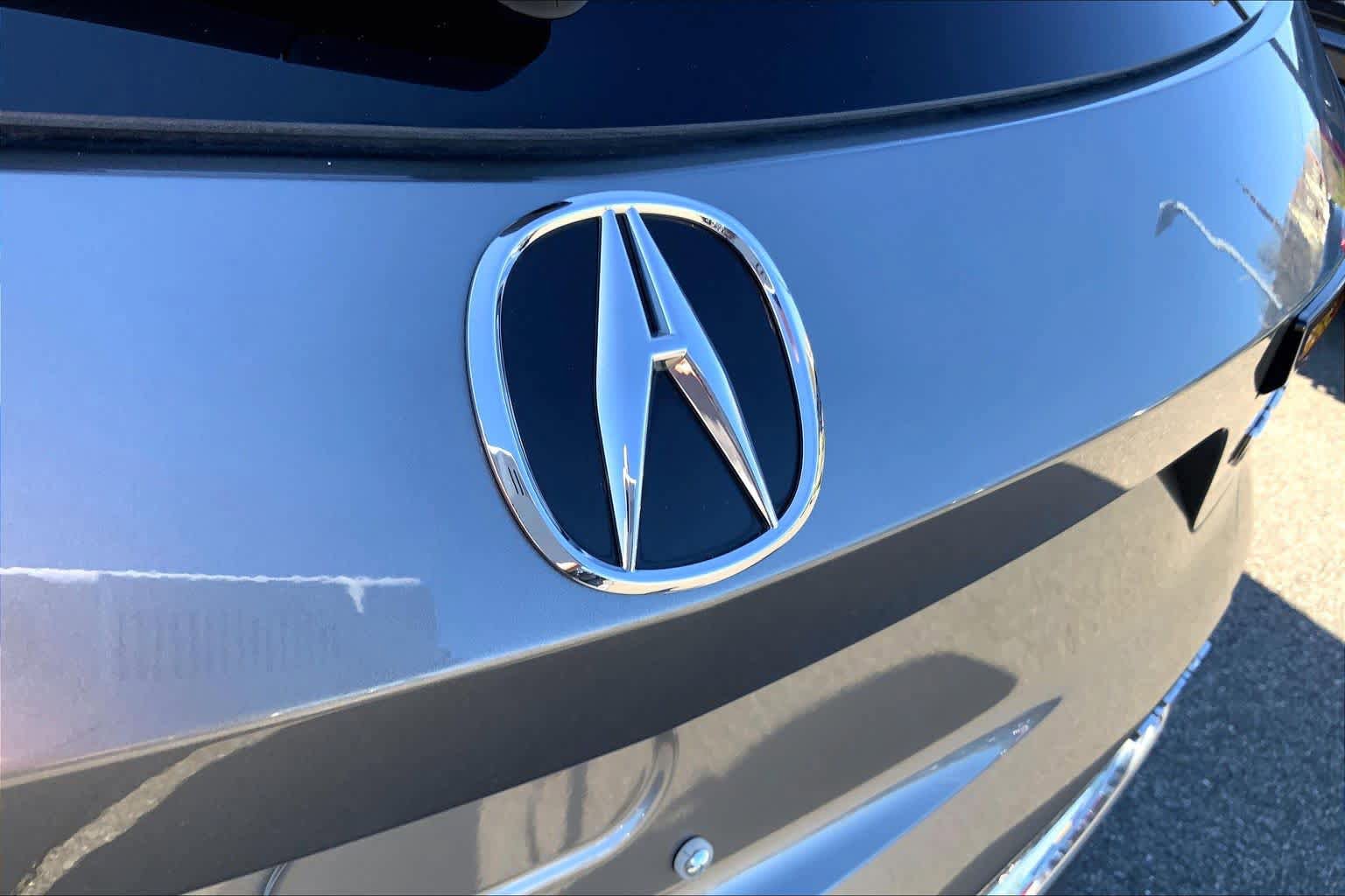 Used 2023 Acura MDX SH-AWD w/ Technology Package image 33