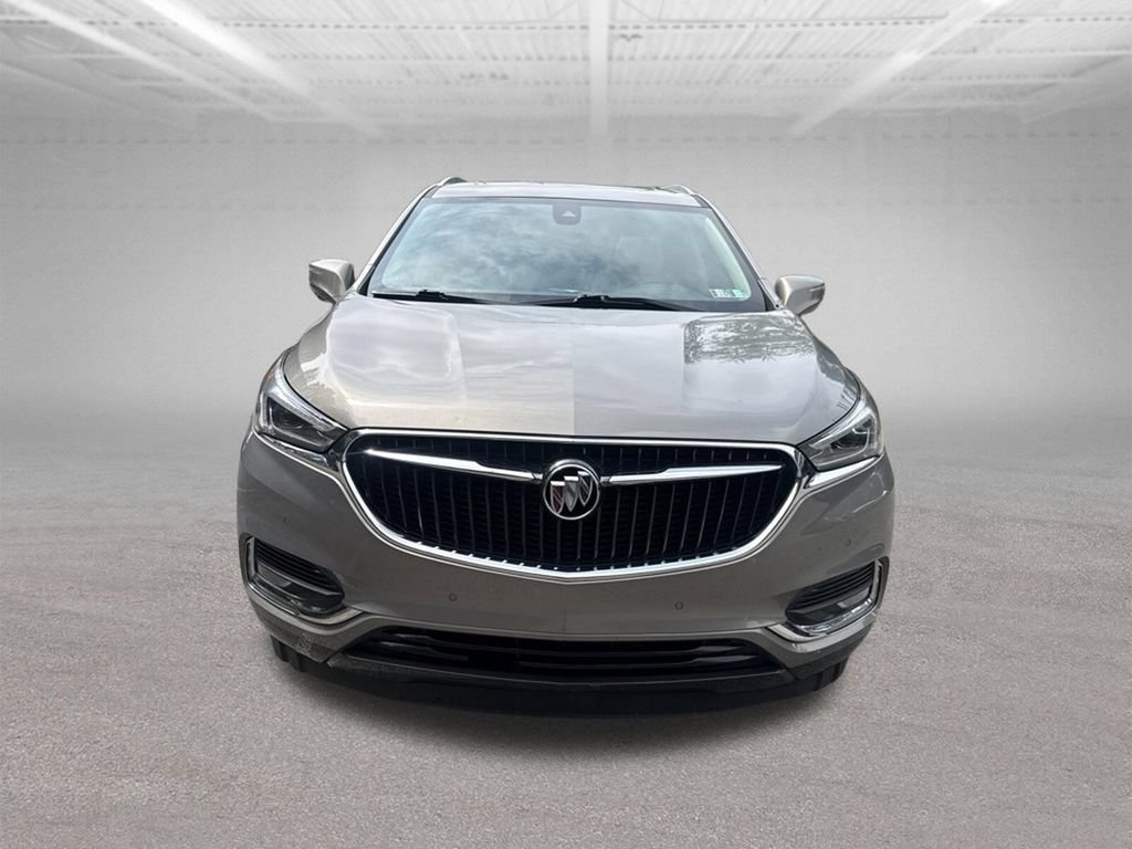 Used 2018 Buick Enclave Premium w/ Experience Buick Package AWD/4WD image 2