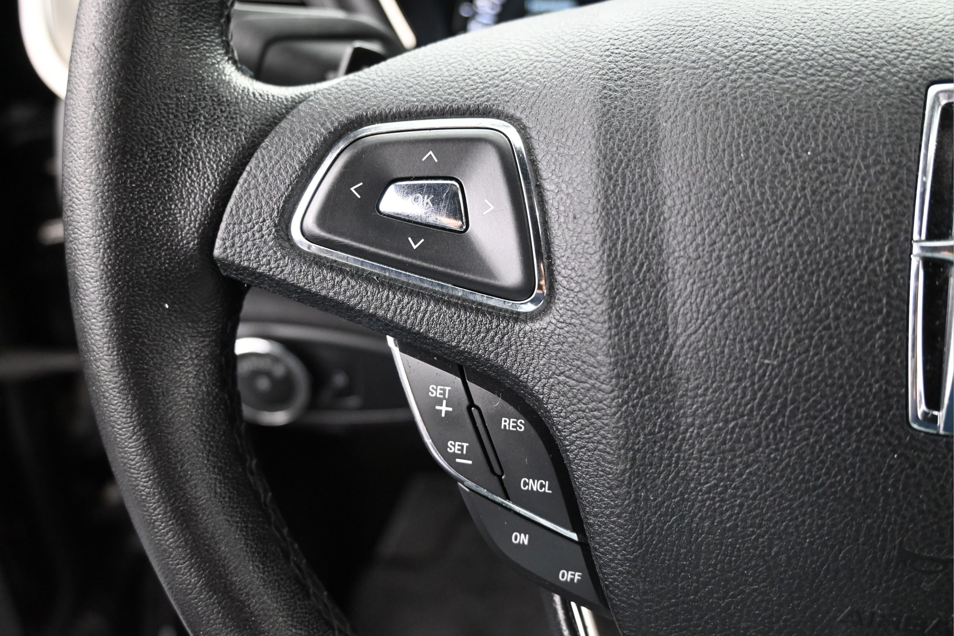 Used 2016 Lincoln MKC Premiere FWD image 14