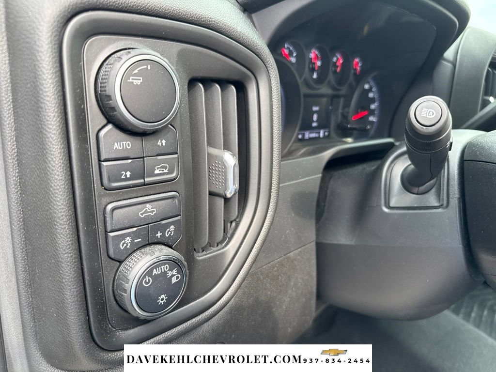 Used 2022 Chevrolet Silverado 1500 Custom AWD/4WD image 10