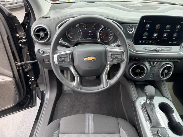 Certified 2024 Chevrolet Blazer LT w/ Convenience Package FWD image 13