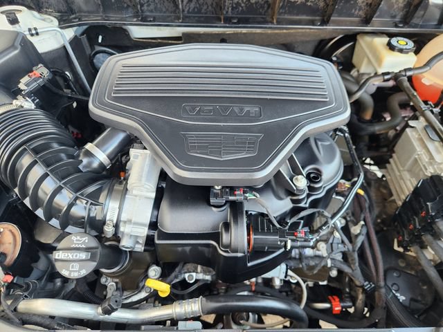 Used 2018 Cadillac XT5 Luxury w/ Driver Awareness Package FWD image 33