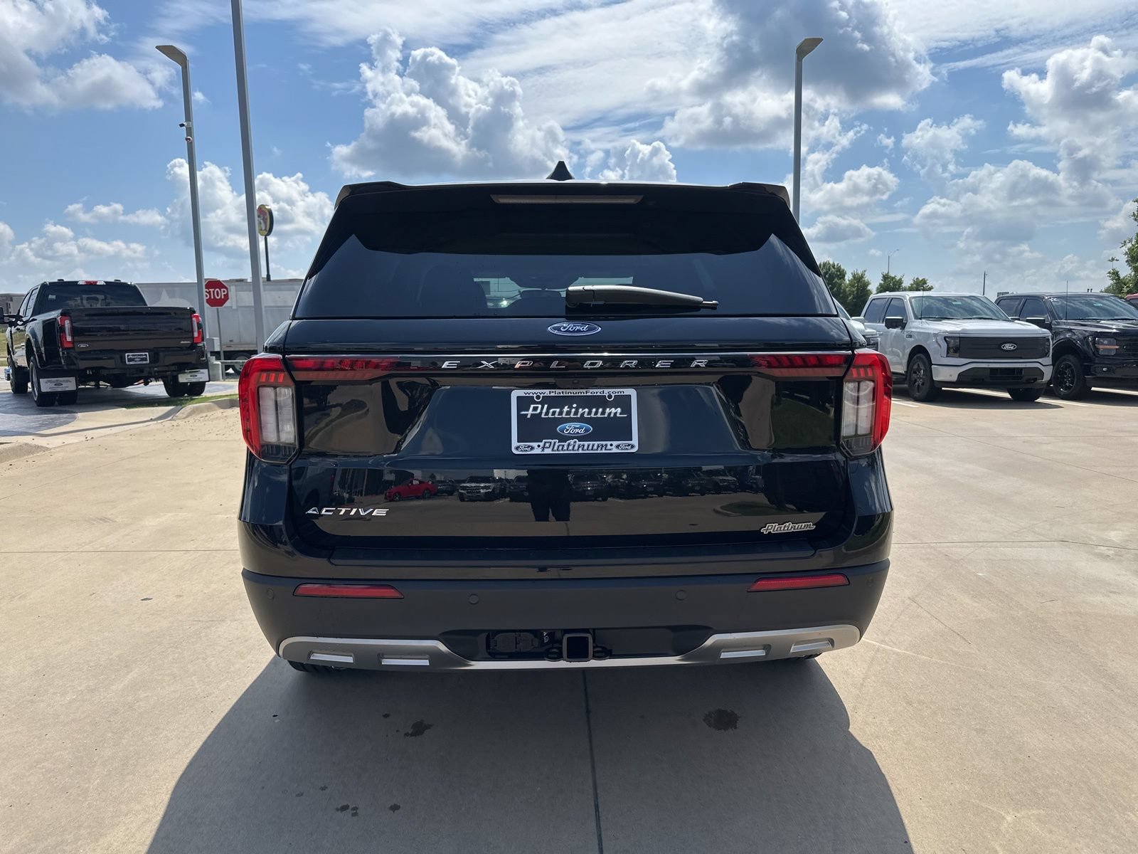 New 2026 Ford Explorer Active w/ Active Comfort Package RWD image 4