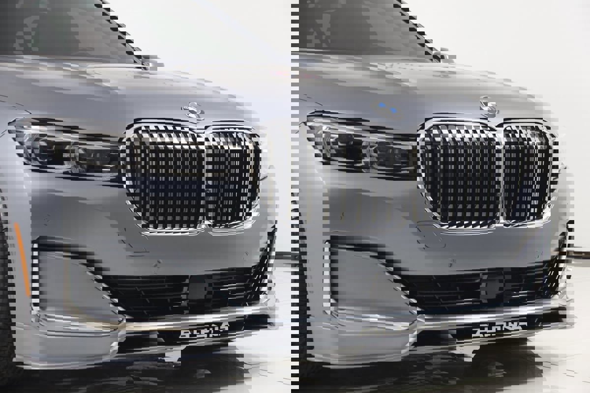 Used 2022 BMW ALPINA B7 xDrive w/ Luxury Rear Seating Package image 78