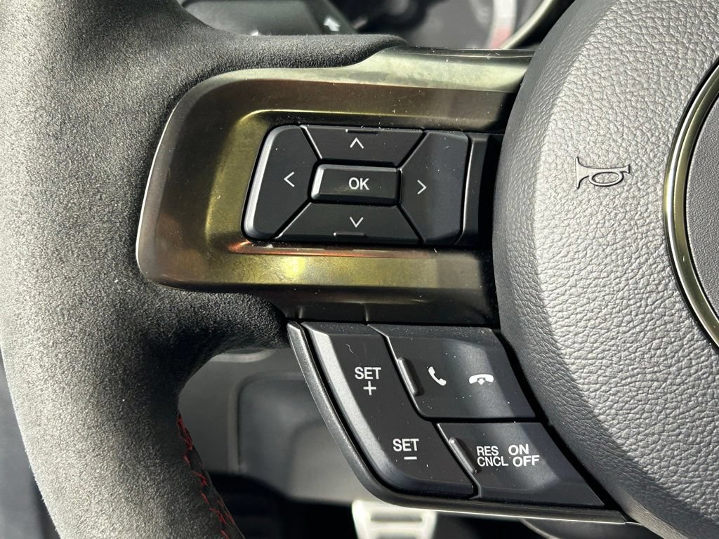 Used 2019 Ford Mustang Shelby GT350R w/ GT350R Equipment Group 920A RWD image 26
