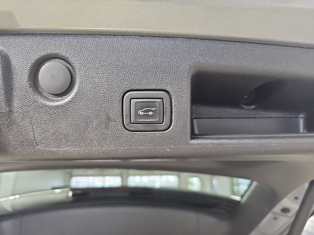 Certified 2024 Chevrolet Equinox LT AWD/4WD image 17