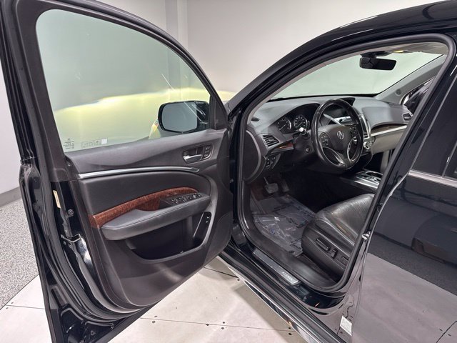 Used 2017 Acura MDX w/ Technology Package AWD/4WD image 10