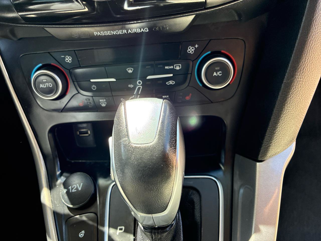 Used 2018 Ford Focus Titanium FWD image 47