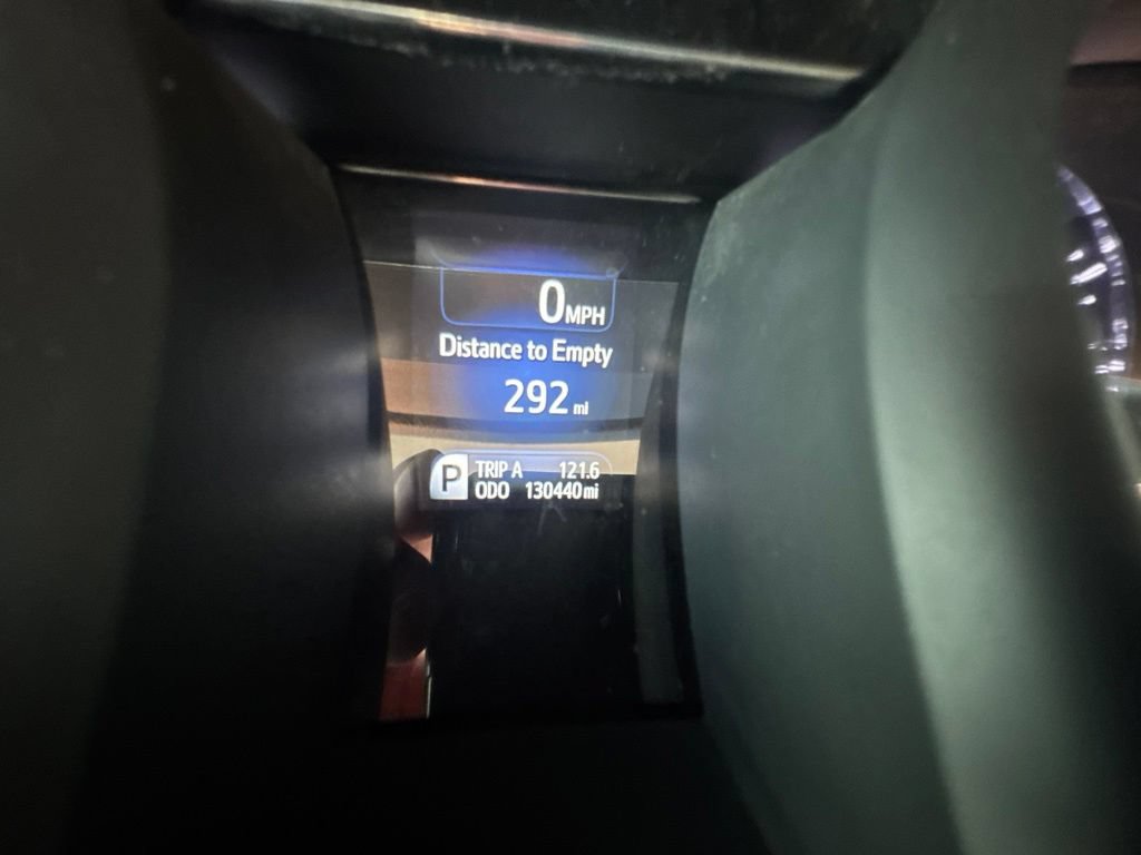 Used 2016 Toyota Avalon XLE Premium FWD image 9