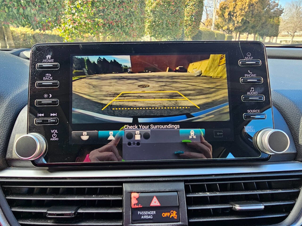 Used 2019 Honda Accord Touring image 24