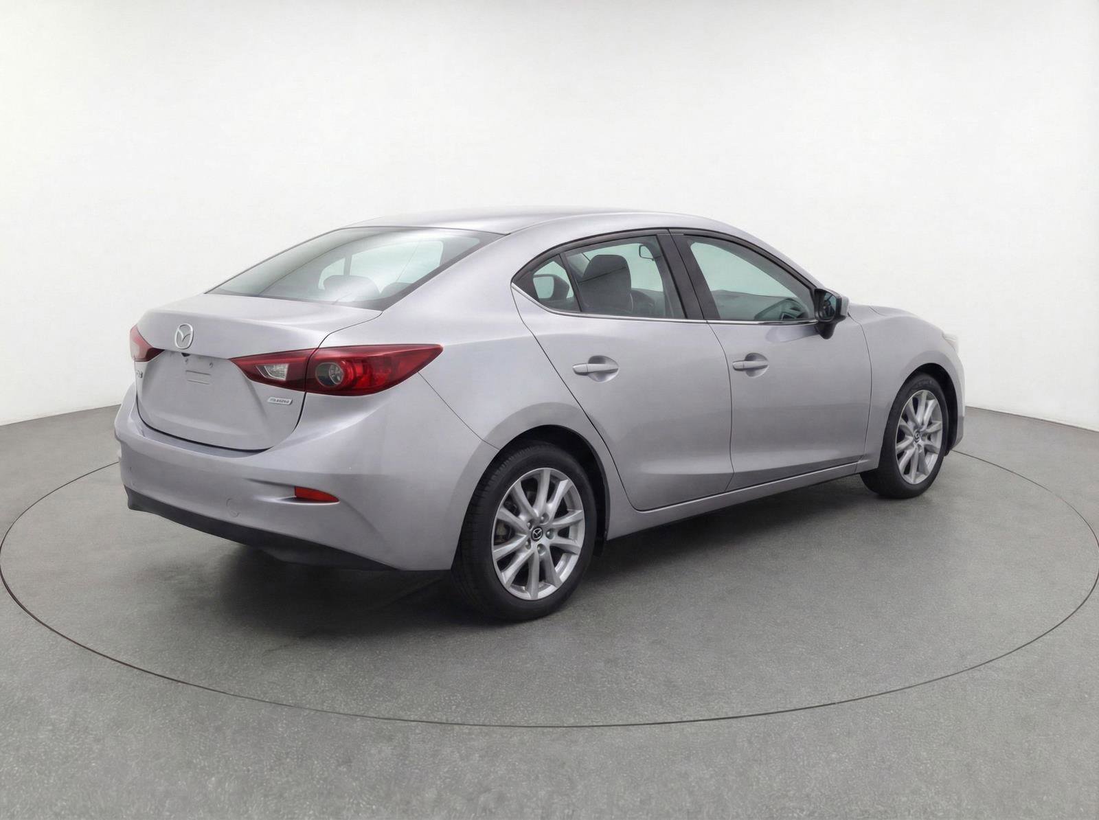 Used 2018 MAZDA MAZDA3 Sport w/ Preferred Equipment Package image 4