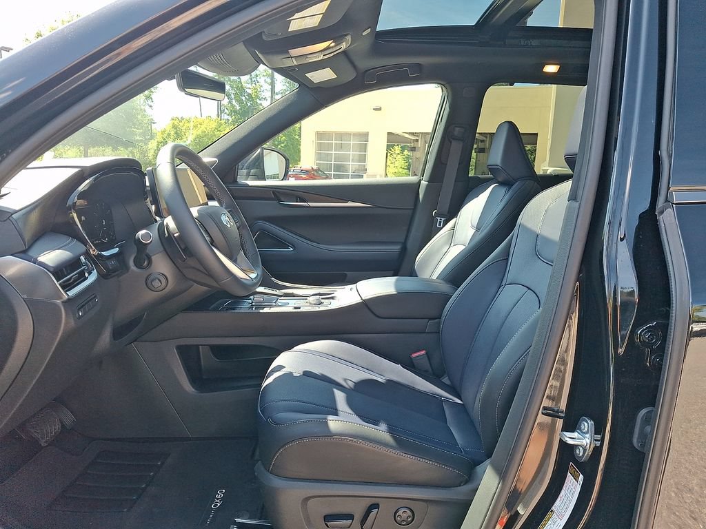 Used 2026 INFINITI QX60 Sport w/ Dark Cargo Package AWD/4WD image 13