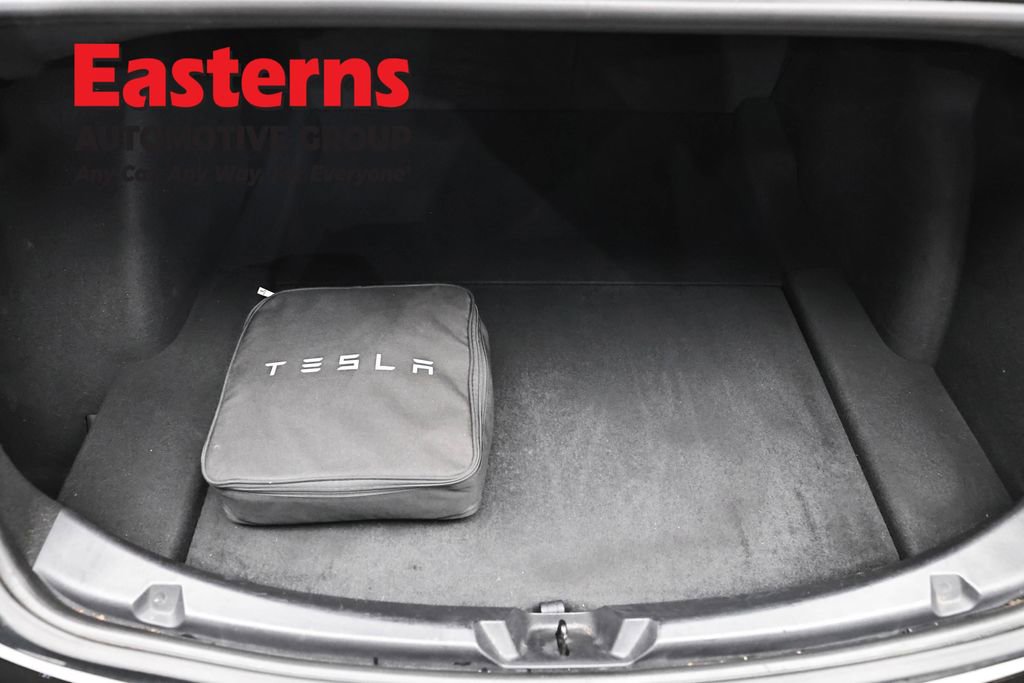 Used 2019 Tesla Model 3 Standard Range RWD image 9