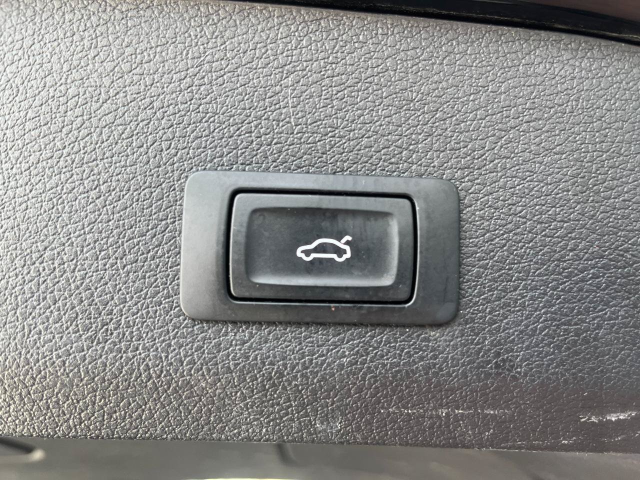 Used 2015 Audi Q7 TDI Premium Plus AWD/4WD image 18