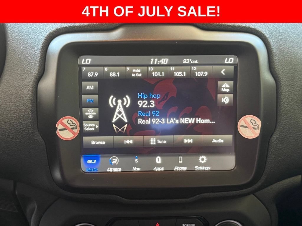 Used 2023 Jeep Renegade Latitude AWD/4WD image 23