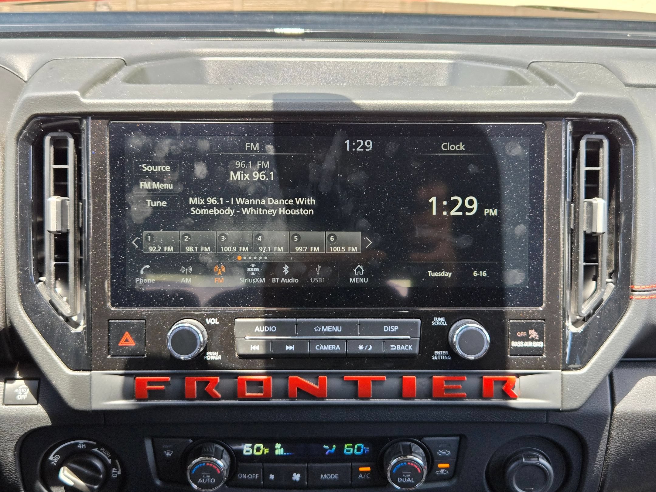 Used 2026 Nissan Frontier PRO-4X AWD/4WD image 17