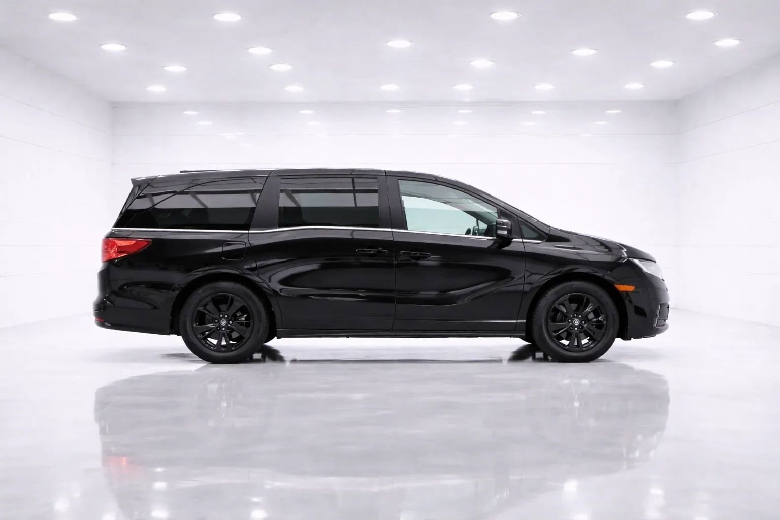 Used 2023 Honda Odyssey Sport image 4