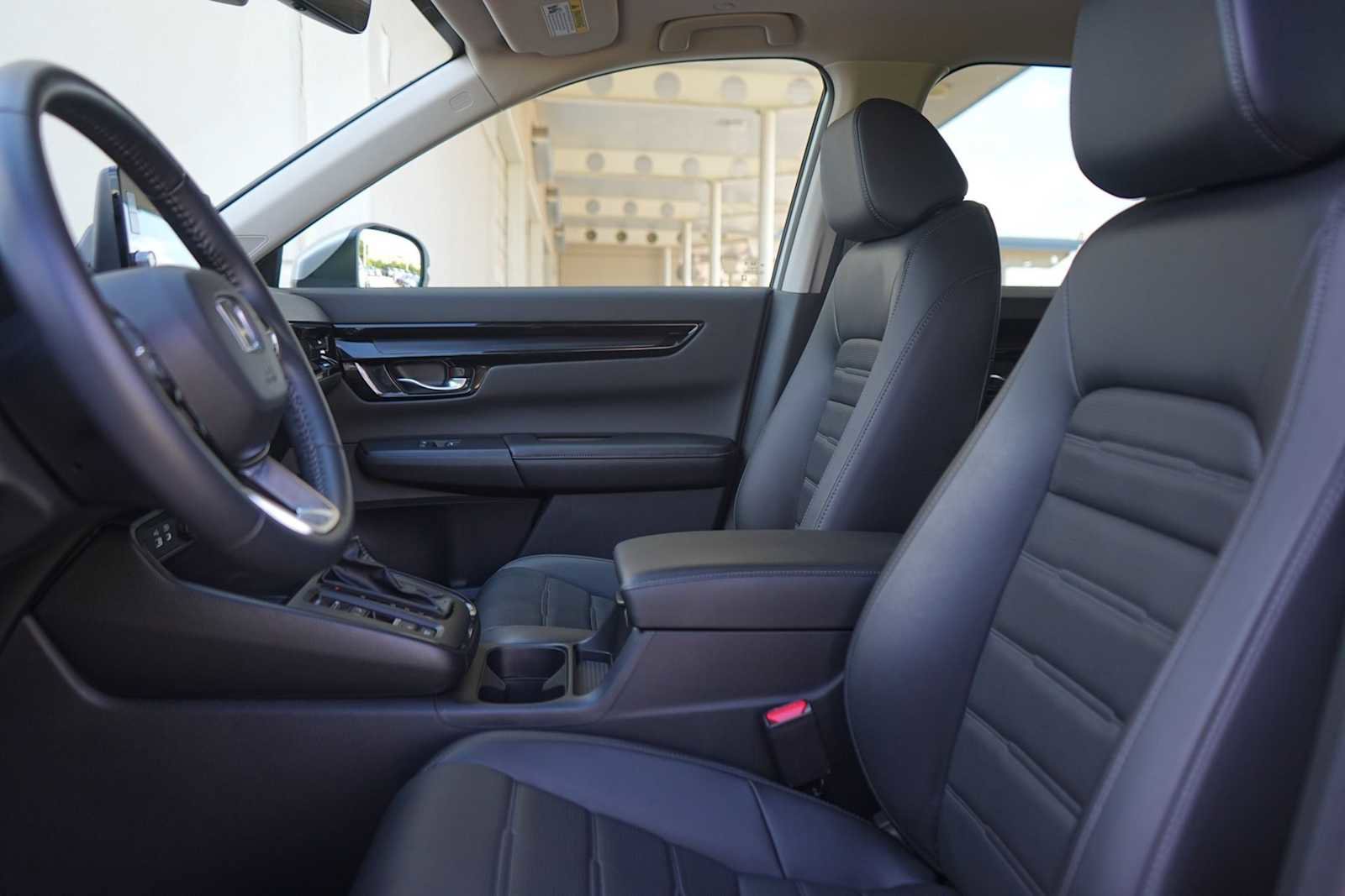 Used 2025 Honda CR-V EX-L image 11