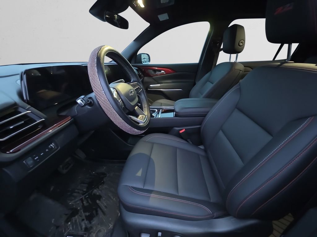 Used 2024 Chevrolet Traverse Z71 image 10
