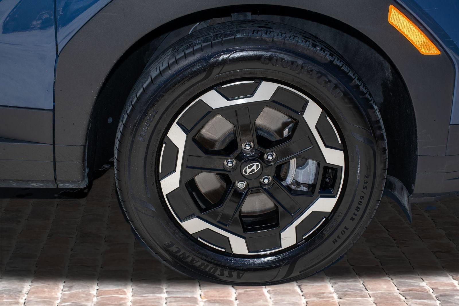 Used 2025 Hyundai Santa Fe SEL FWD image 43