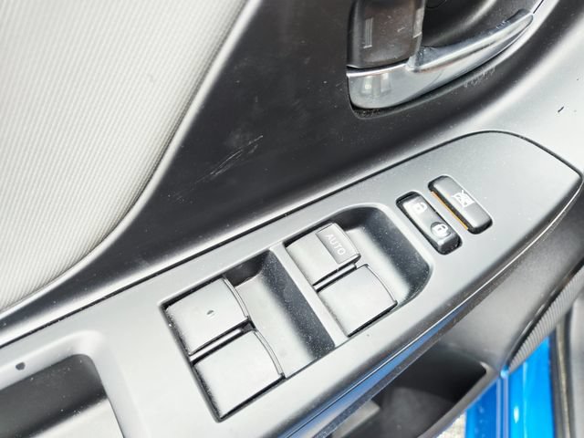 Used 2015 Toyota Yaris SE FWD image 27