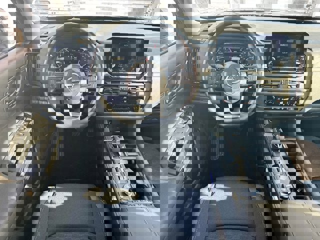 New 2025 Nissan Pathfinder S image 24