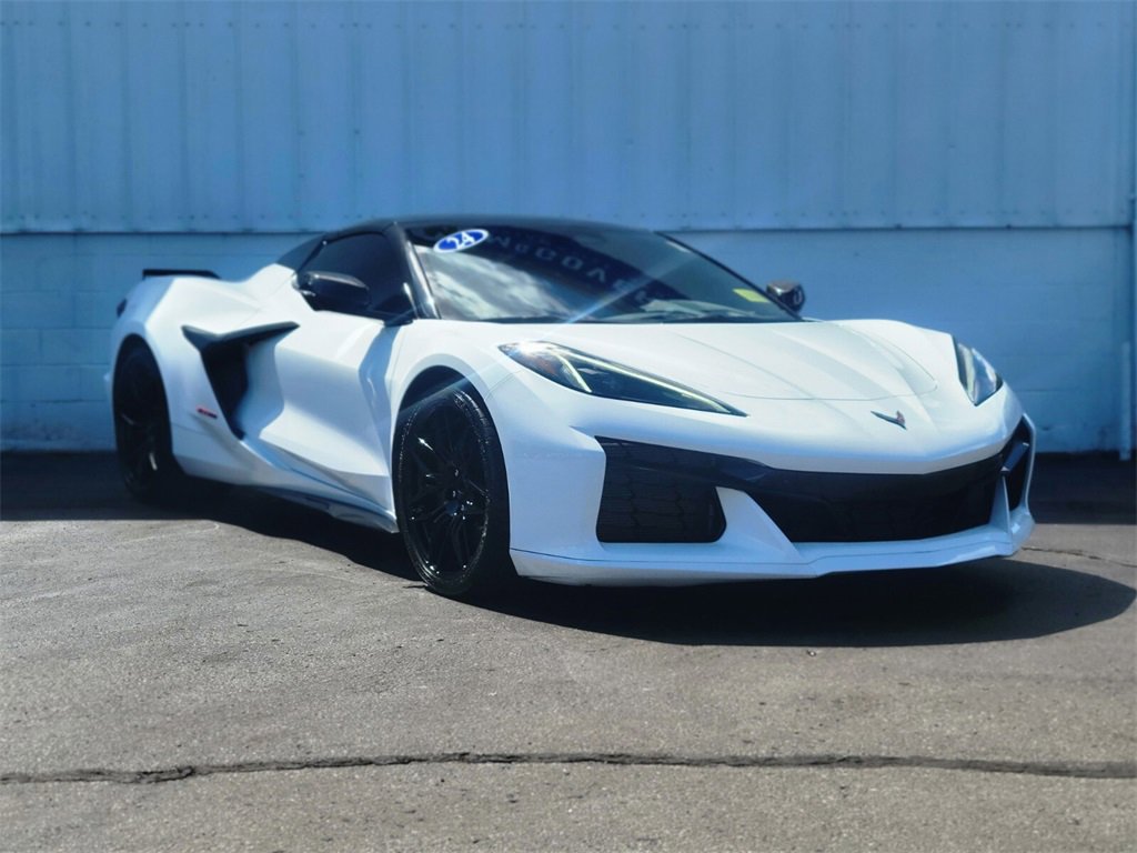 Used 2024 Chevrolet Corvette Z06 image 7