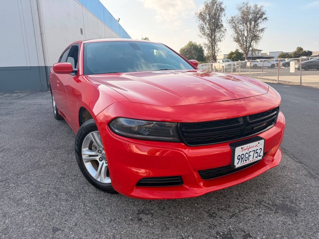 Used 2022 Dodge Charger SXT RWD image 4