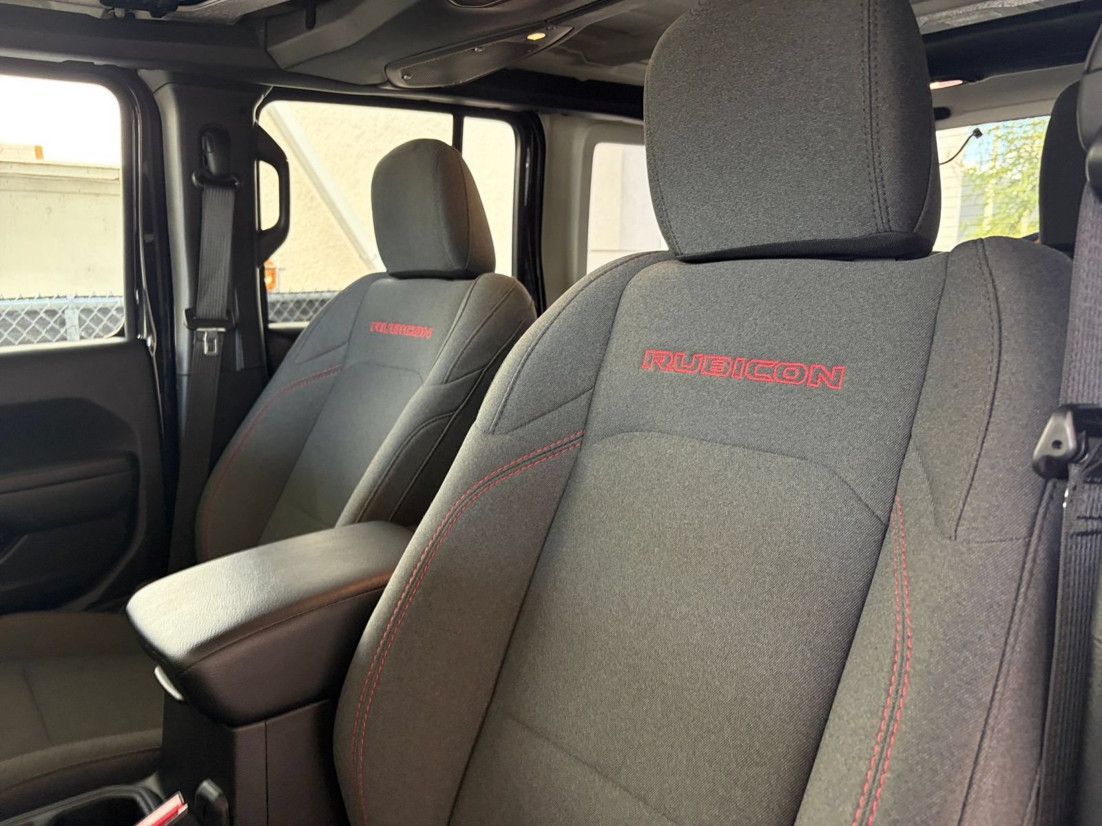 Used 2026 Jeep Wrangler Unlimited Rubicon AWD/4WD image 35