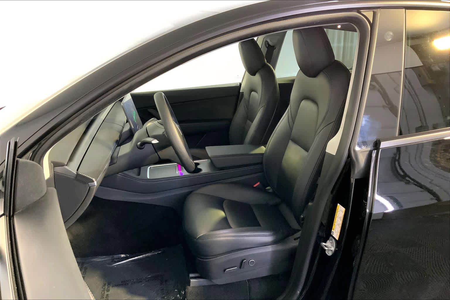 Used 2022 Tesla Model Y Long Range AWD/4WD image 8
