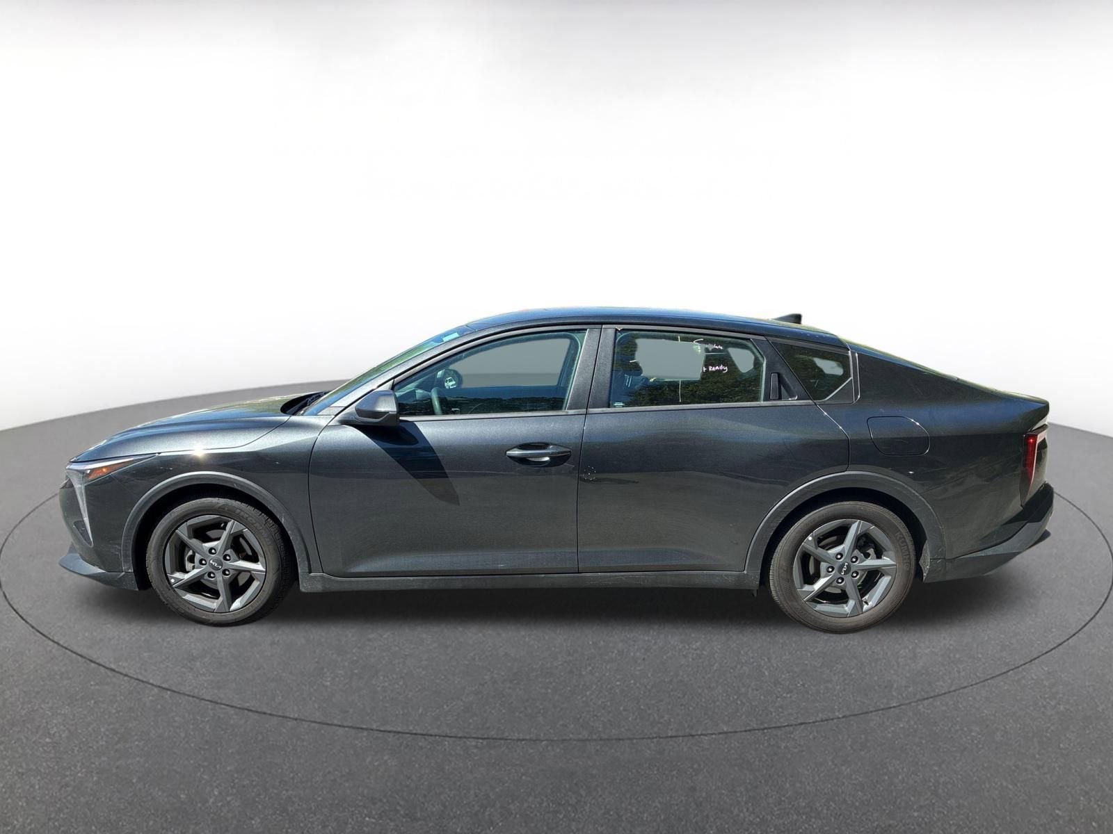 Used 2025 Kia K4 LXS image 4