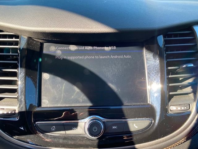 Used 2020 Chevrolet Trax LT FWD image 13