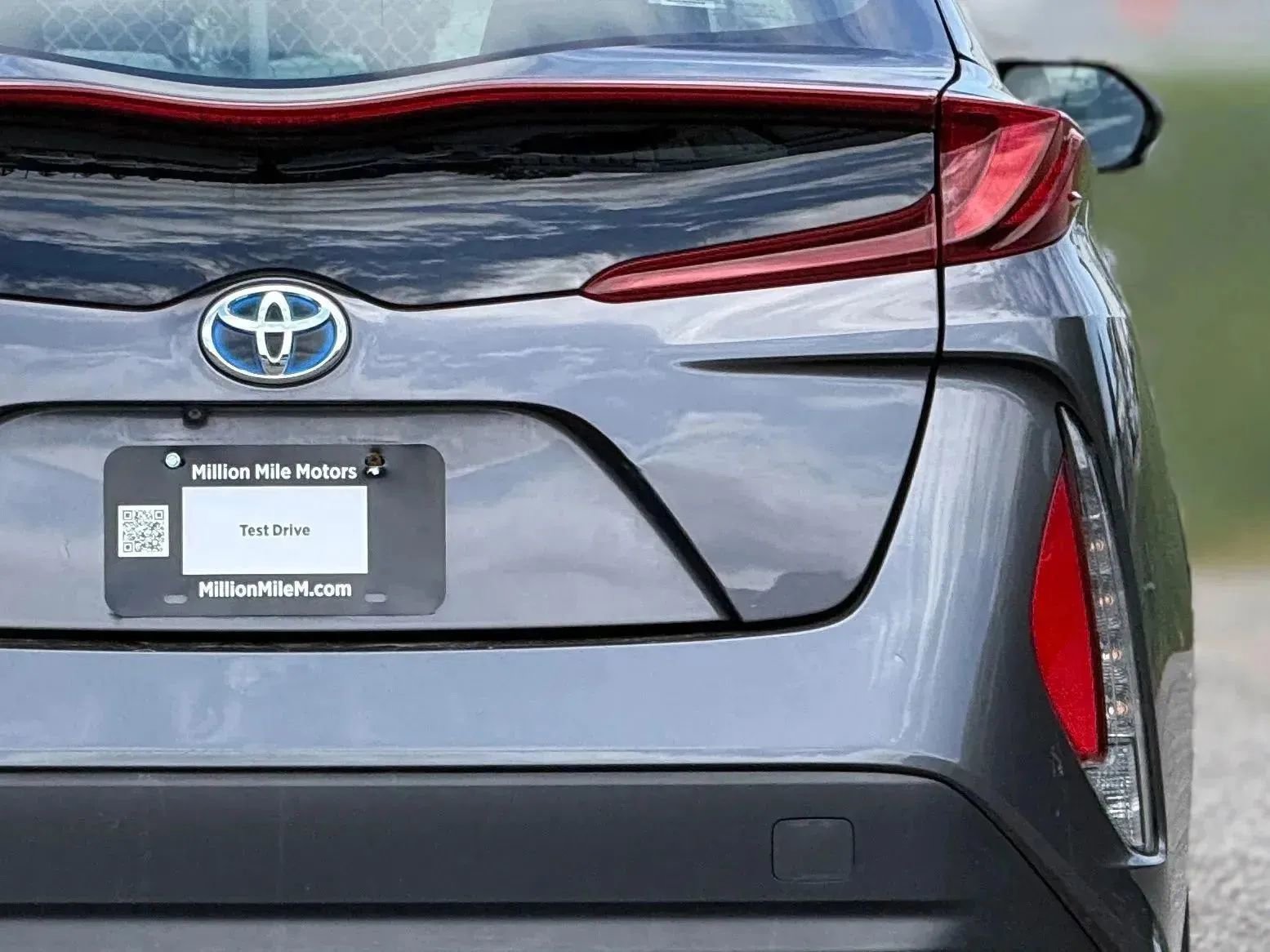 Used 2017 Toyota Prius Prime Plus w/ Carpet Mat Package image 14