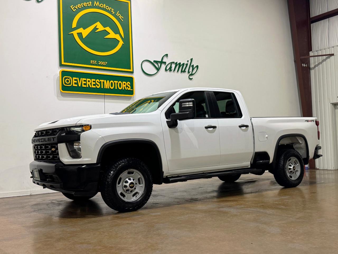 Used 2022 Chevrolet Silverado 2500 W/T w/ WT Fleet Convenience Package image 3