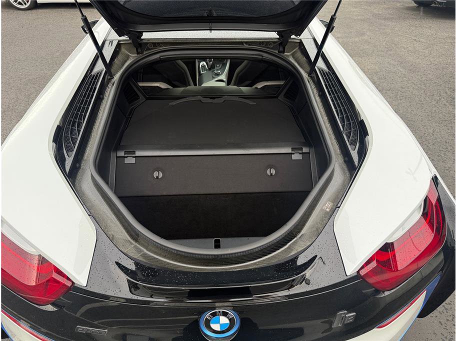 Used 2016 BMW i8 image 43