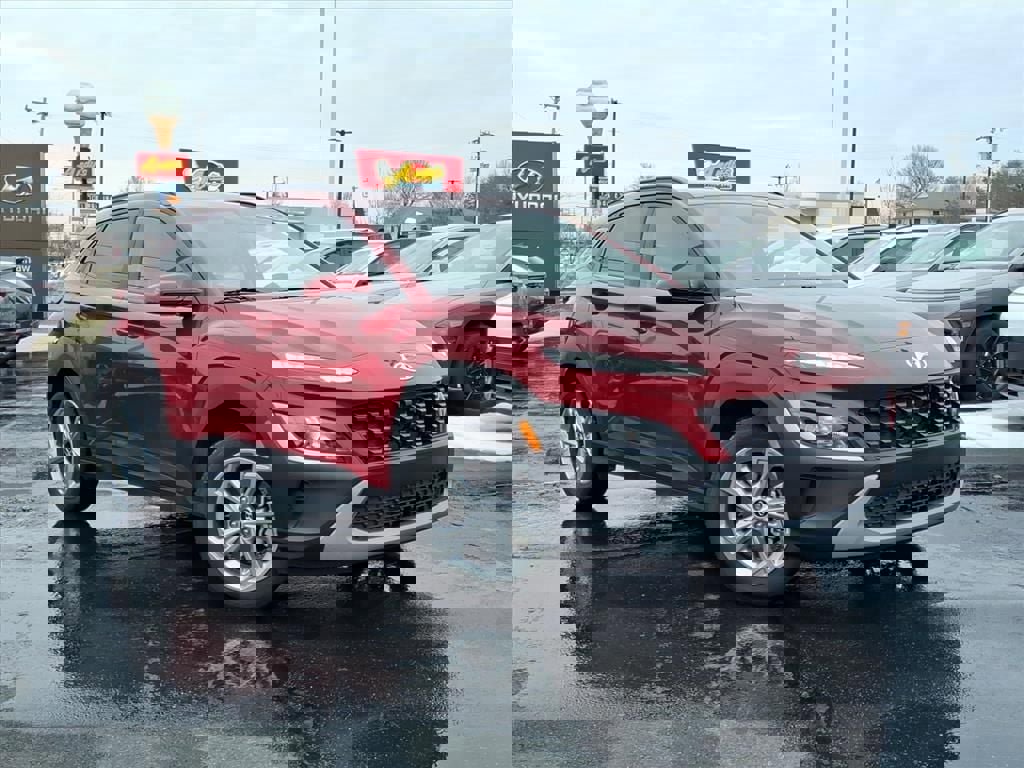 Used 2023 Hyundai Kona SEL w/ Convenience Package image 1