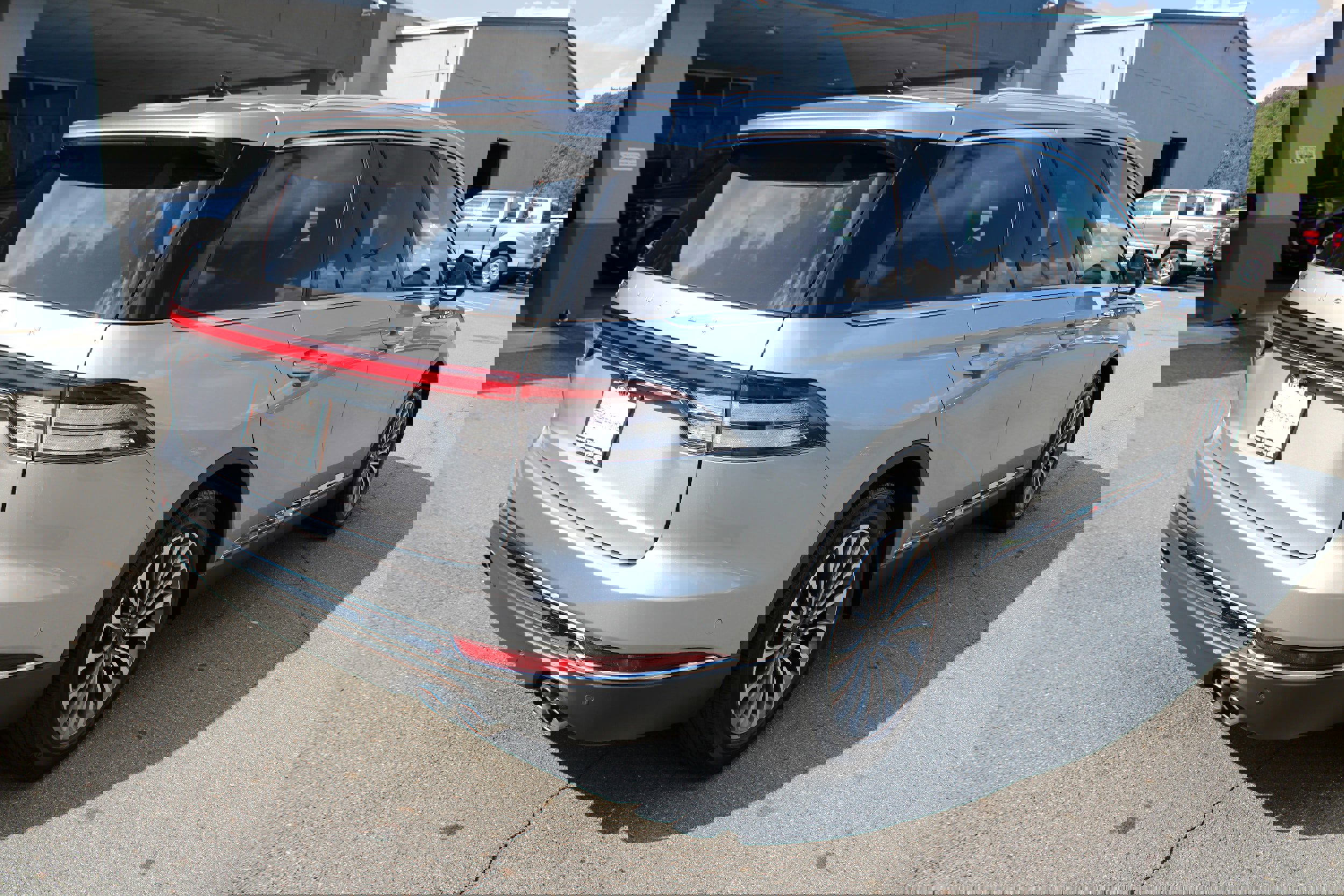 Used 2021 Lincoln Aviator Reserve w/ Equipment Group 201A image 3