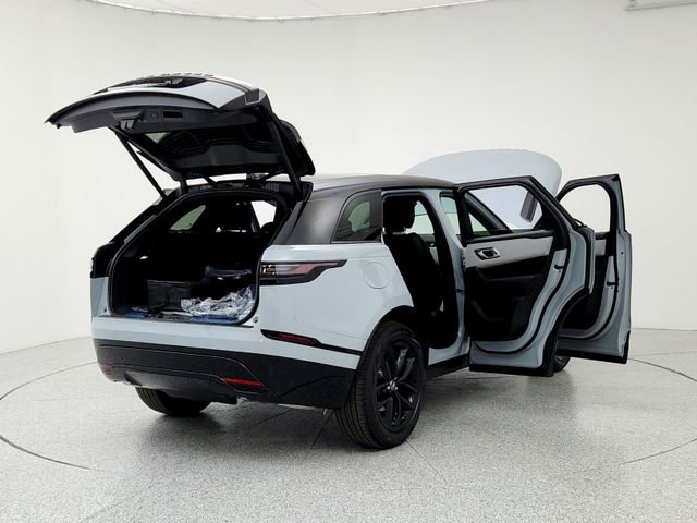New 2026 Land Rover Range Rover Velar Dynamic SE image 11