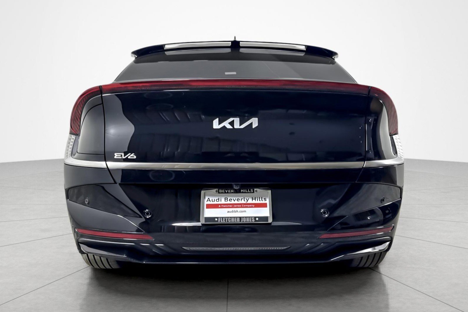 Used 2025 Kia EV6 Wind image 4