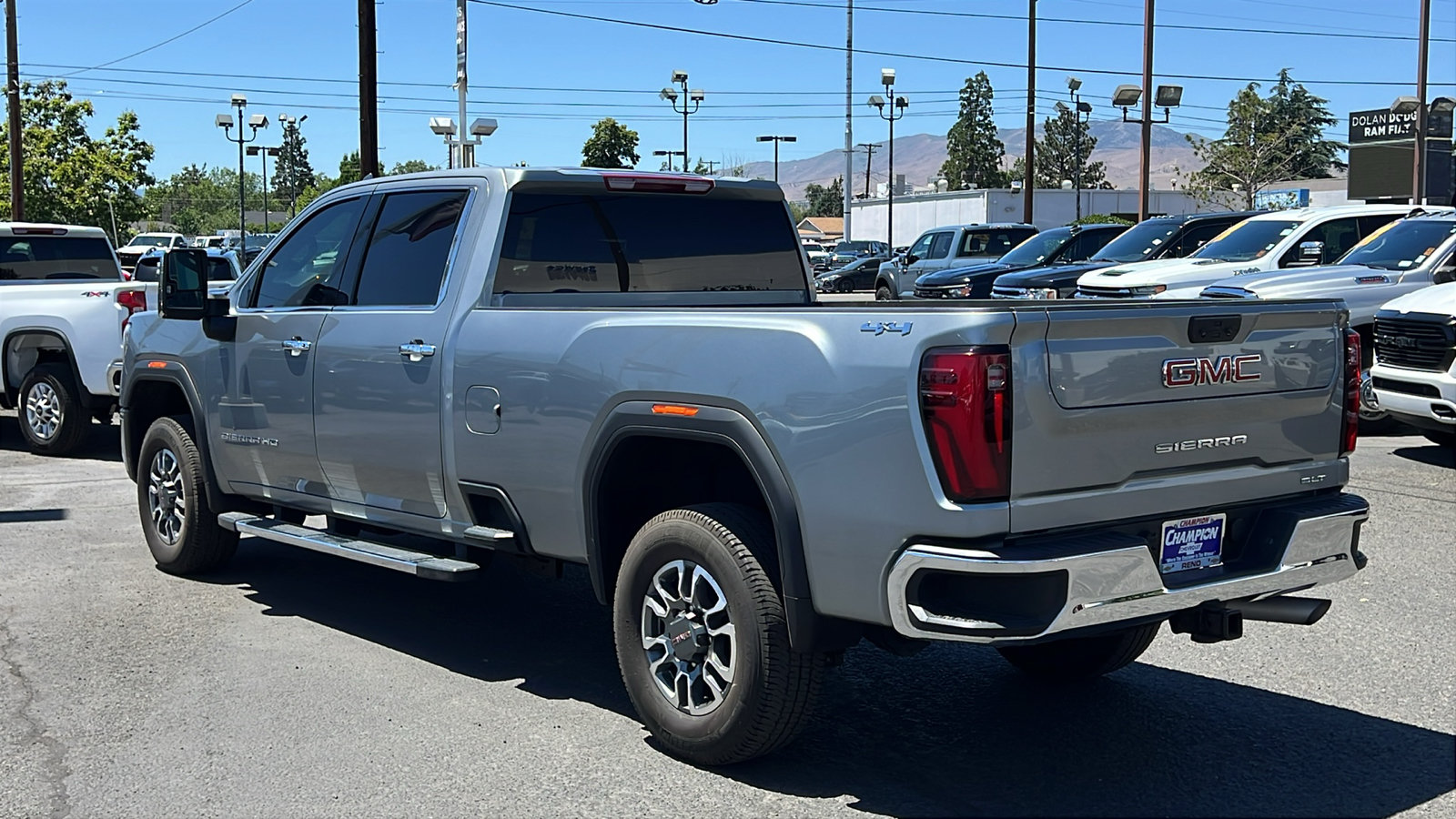 Certified 2024 GMC Sierra 2500 SLT w/ SLT Convenience Package AWD/4WD image 8