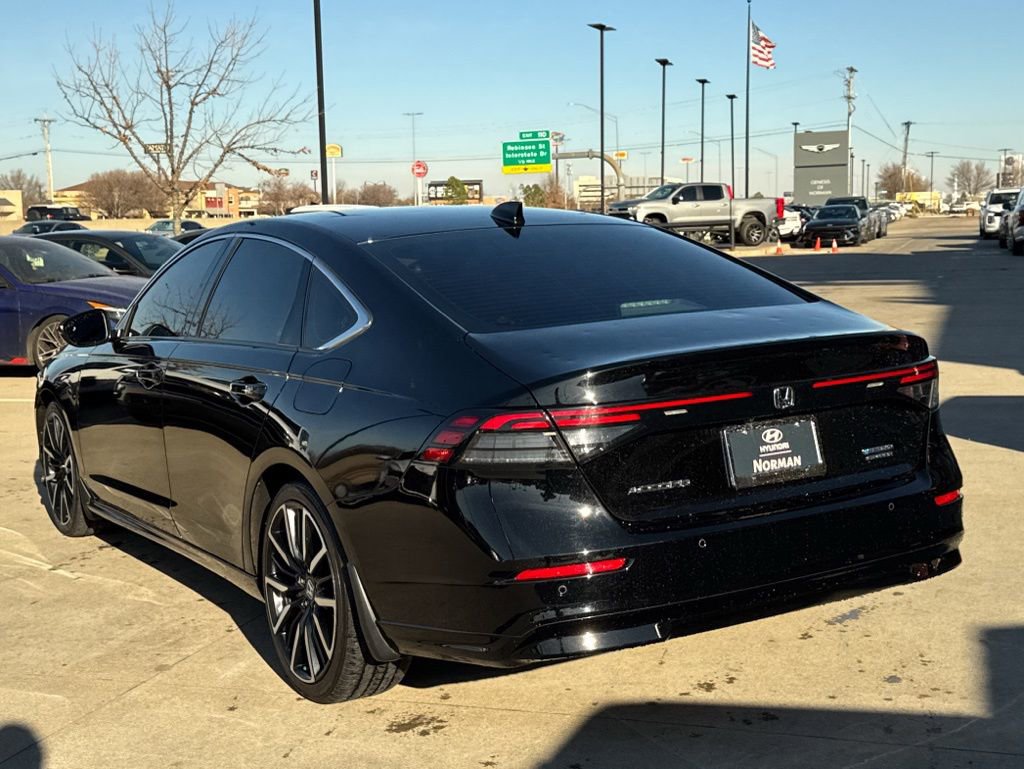 Used 2024 Honda Accord Touring image 6