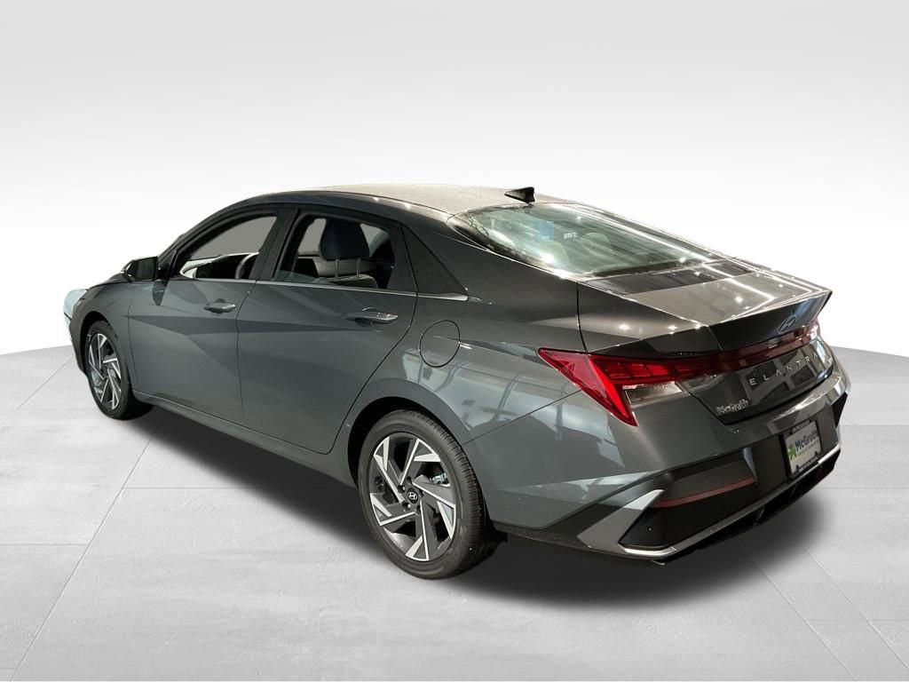 New 2026 Hyundai Elantra Limited w/ Cargo Package FWD image 6
