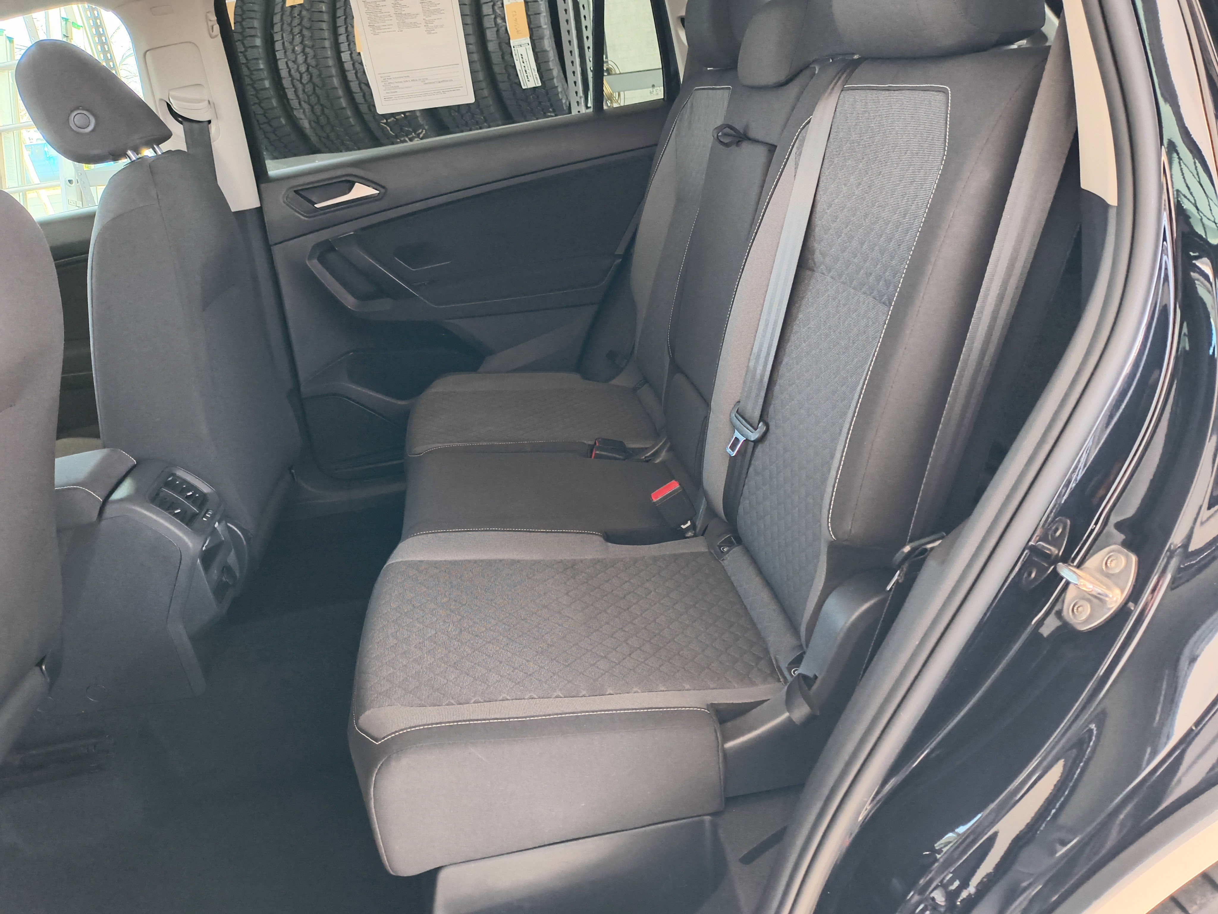 Used 2021 Volkswagen Tiguan S image 26