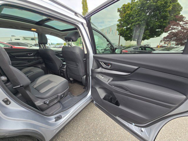 Used 2022 Subaru Ascent Onyx Edition image 13