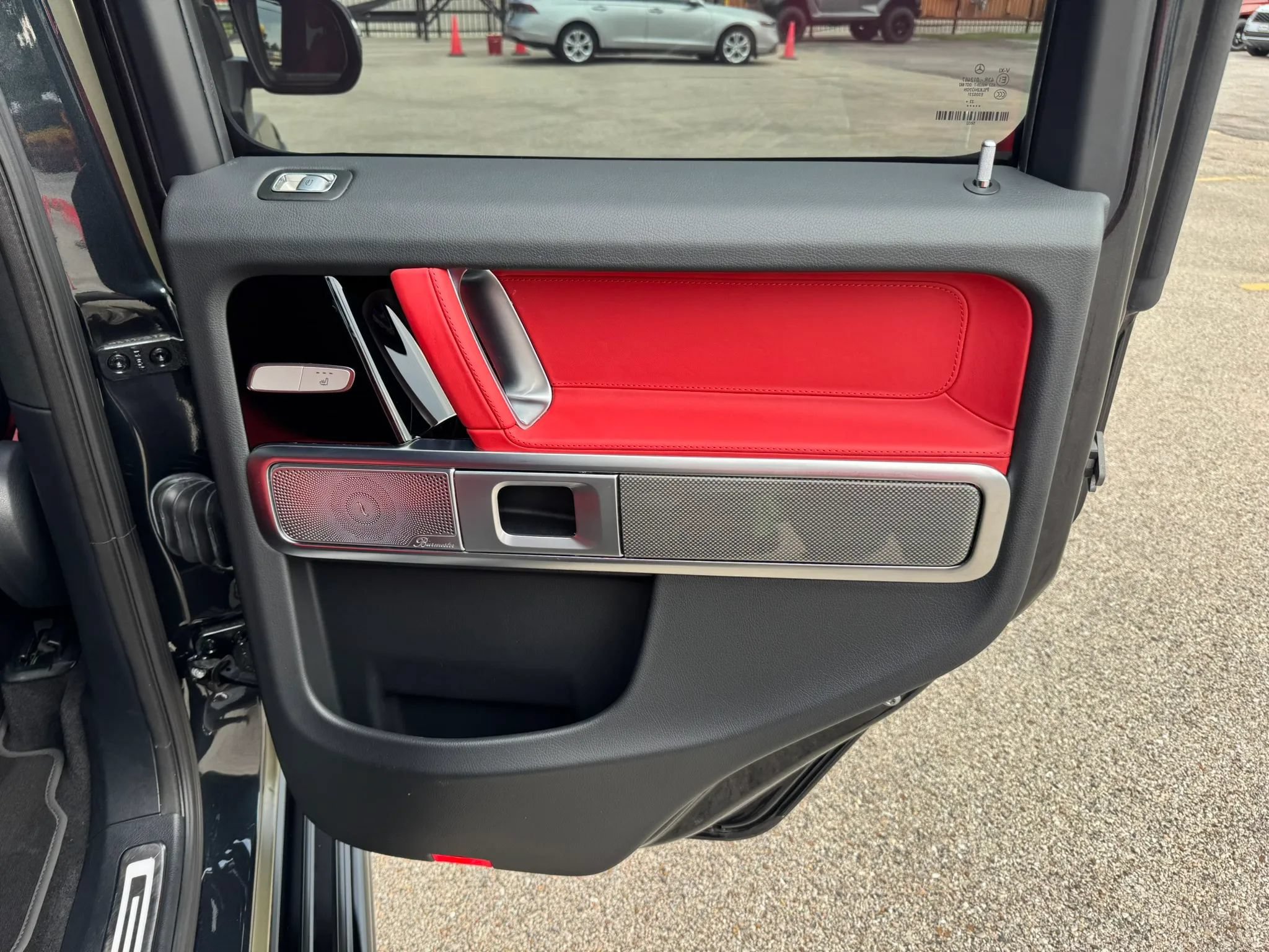 Used 2024 Mercedes-Benz G 550 image 29