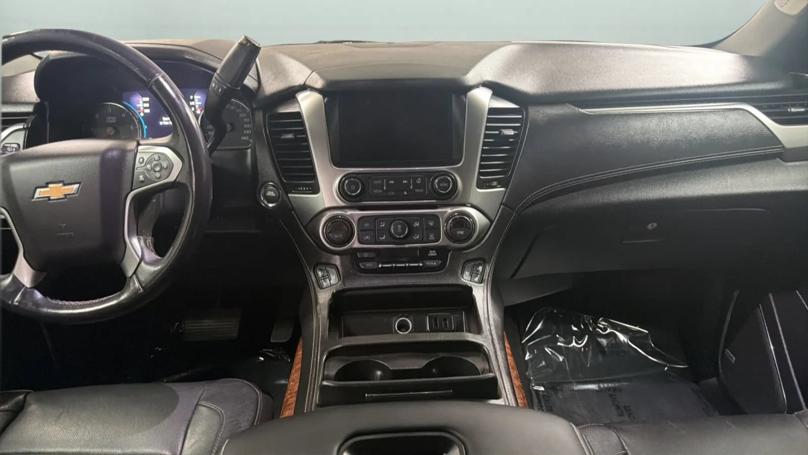 Used 2018 Chevrolet Tahoe Premier RWD image 16