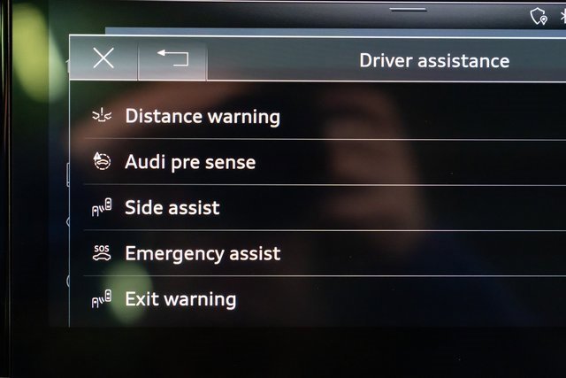 Used 2023 Audi Q8 Premium w/ Convenience Package image 18